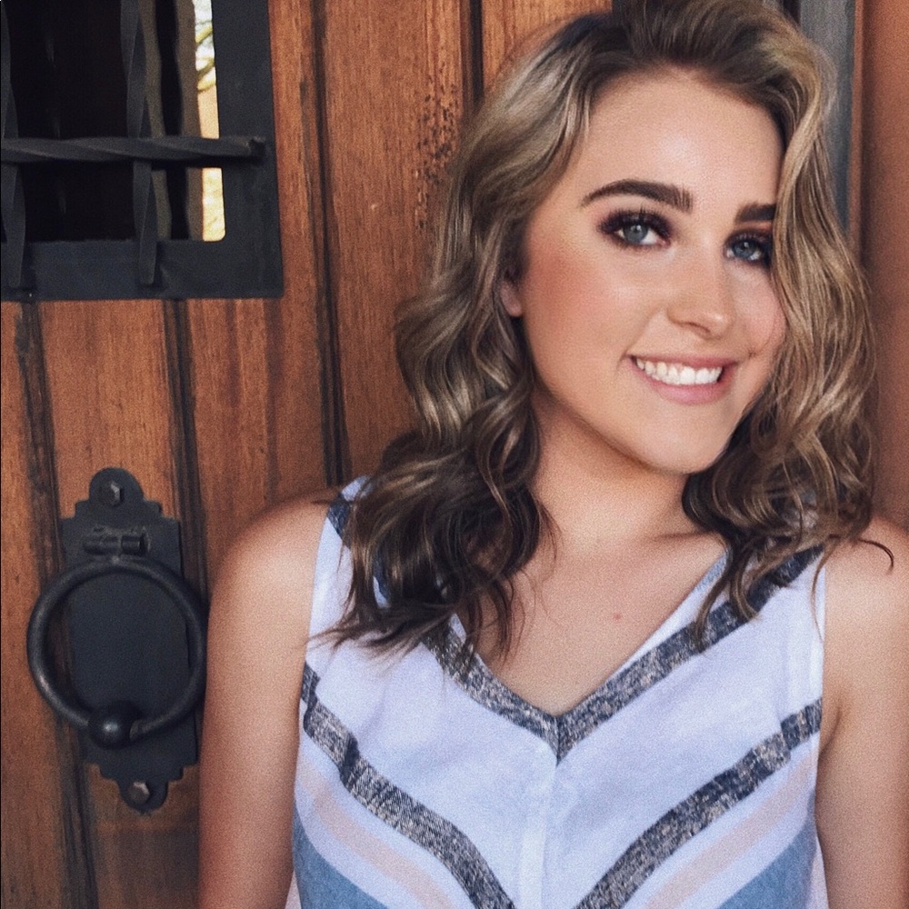 Meet your Posher, Sierra